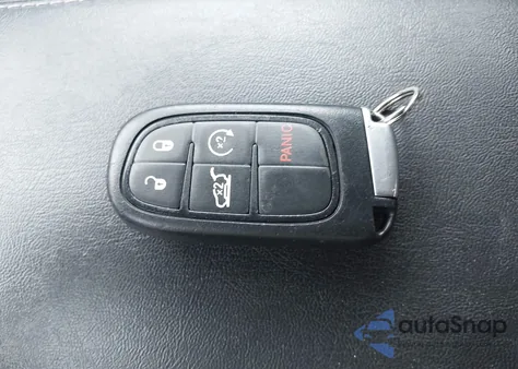 2019 Jeep Cherokee Limited 4X4 from USA, damaged, VIN 1C4PJMDX8KD230388